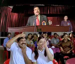 khushbu memes, memes, plain memes, khushbu plain meme, malayalam memes - Jose and Omana mocking Pranchiyettan